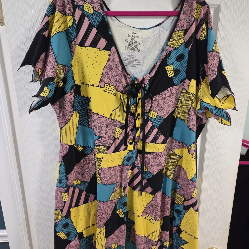 READ DESCRIPTION- Hot Topic Patchwork Sallt Dress + Torrid Sally Shorts - Picture 7 of 14